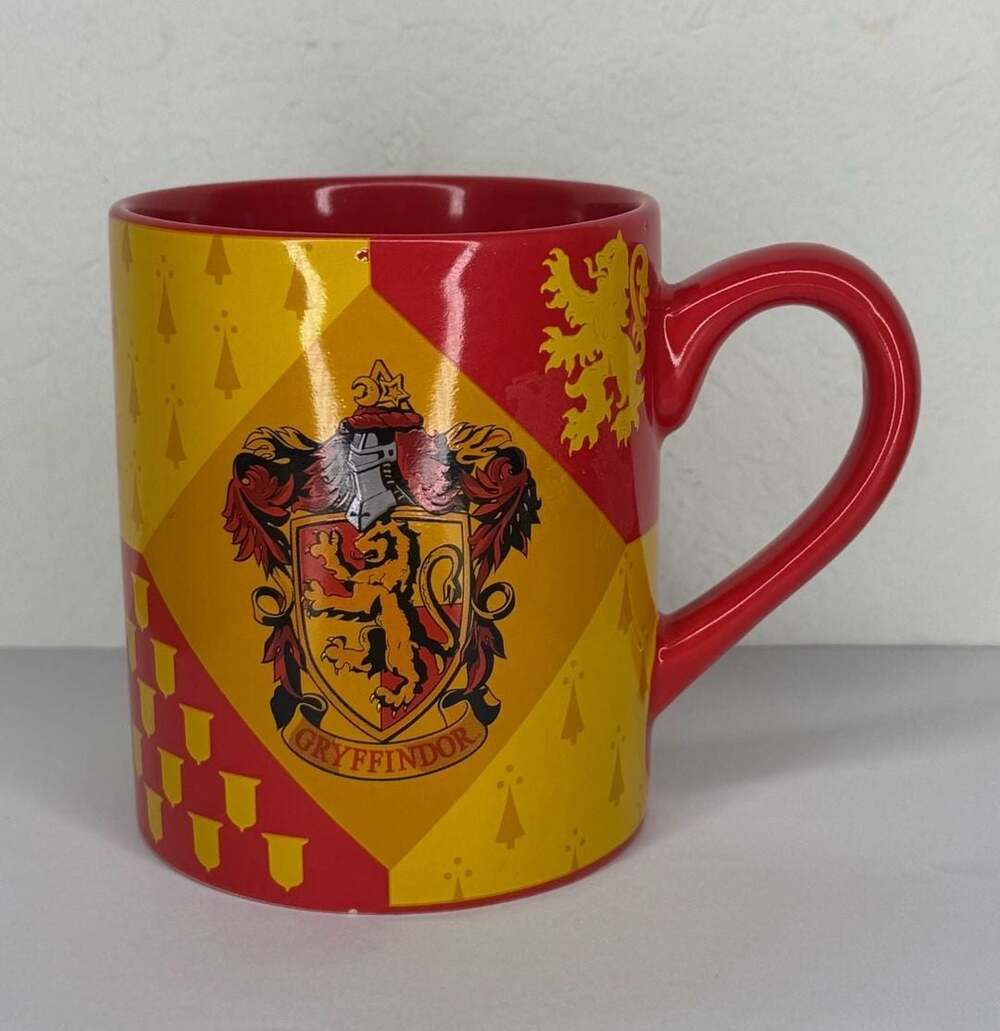 Harry Potter Gryffindor House Crest Ceramic Coffee Mug 14oz Silver Buffalo